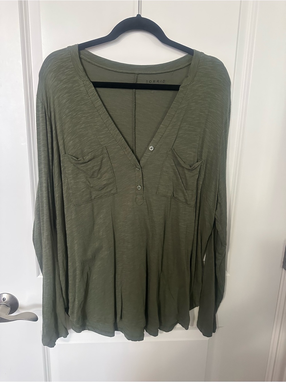 torrid Olive Green V-Neck Long Sleeve Pocket Tee